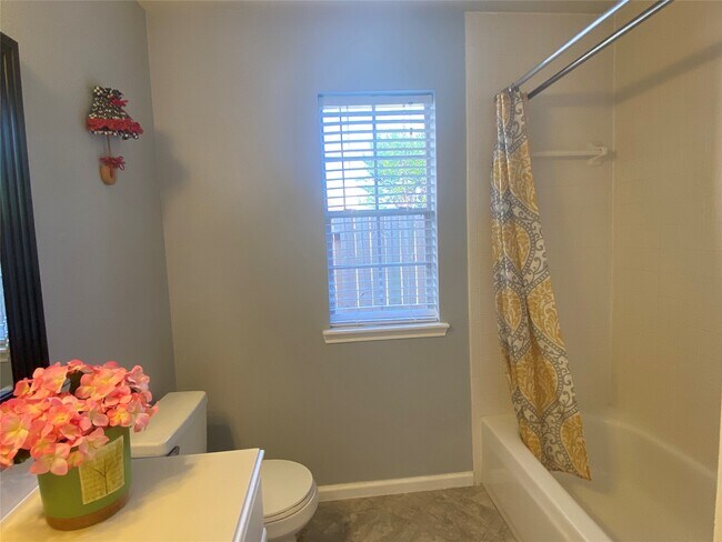 Building Photo - 20723 Spring Rose Dr