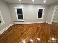 Building Photo - 259 Williamson Ave