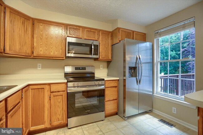 Building Photo - 437 Ashton Ln