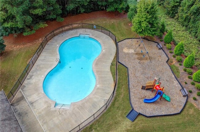 Building Photo - 2930 Blake Towers Ln