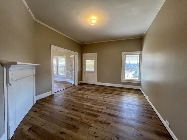 Building Photo - 201 E Cowles St