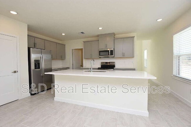 Building Photo - 3183 Cup Dr