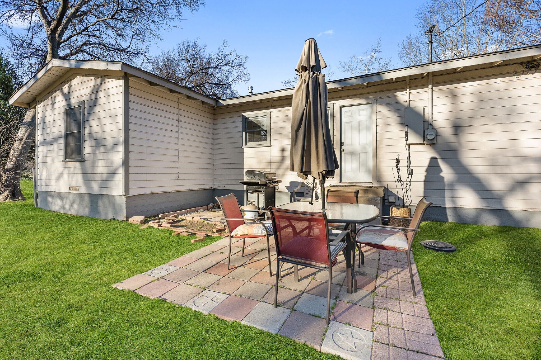 Building Photo - 319 Arnold Ave