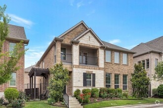 Building Photo - 2464 Castle Ridge Dr