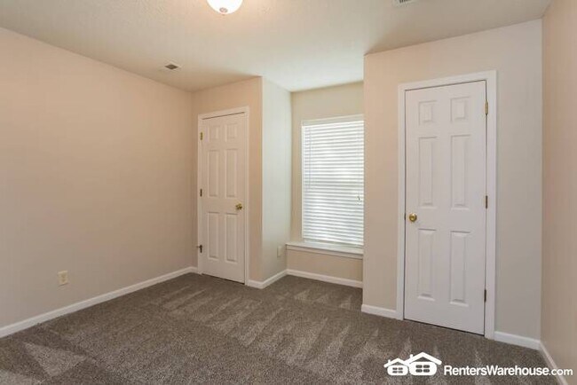 Building Photo - Beautiful 4 bed, 3 bath Home in Kearney! A...