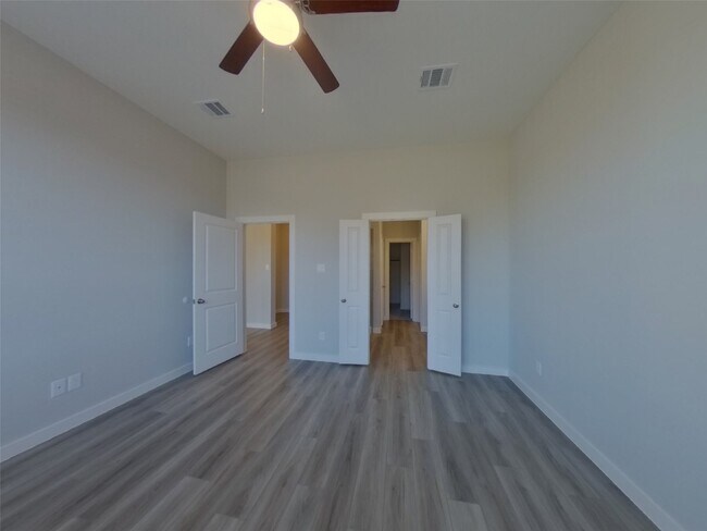 Building Photo - 2331 Cohorn Trl