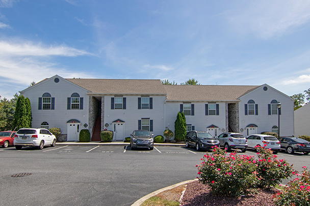 Building Photo - Steeple Chase