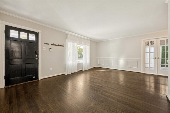 Building Photo - 2619 Eastgrove Ln