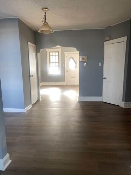 Building Photo - 4265 Ormond St