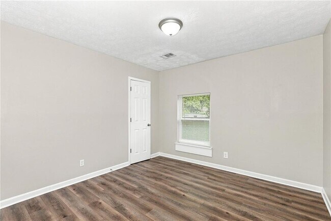 Building Photo - 8788 E Bourne Dr