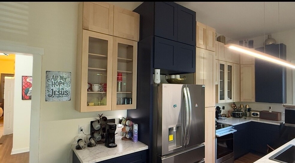 Building Photo - 226 Huger St