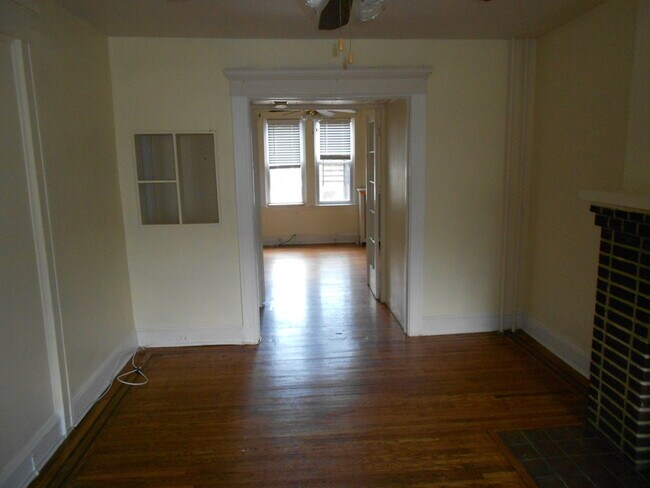Building Photo - 3209 Guilford Ave