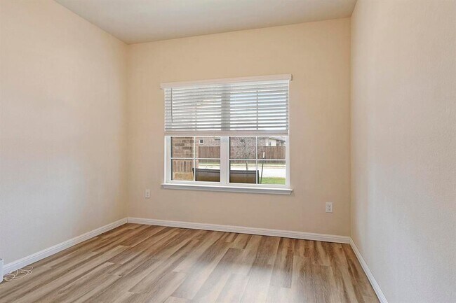 Building Photo - 4437 Lobo Landing Ln