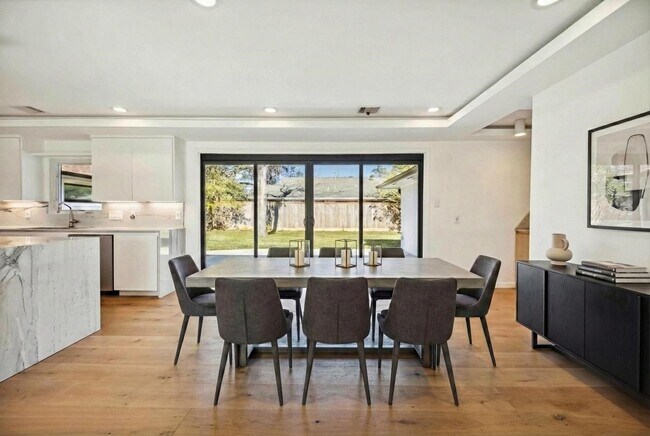 Building Photo - 6306 Pineshade Ln