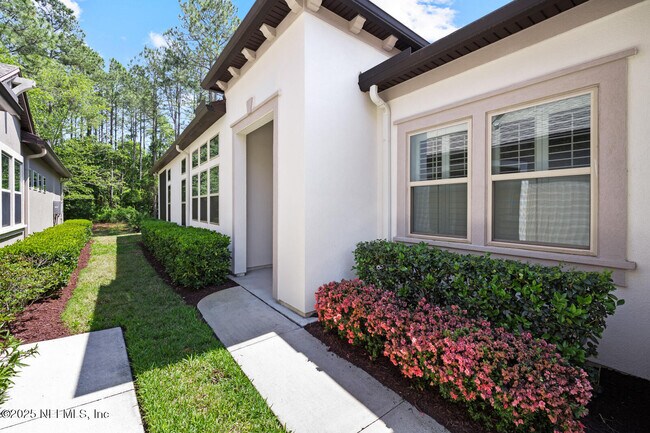 Building Photo - 435 Wingstone Dr