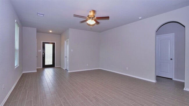 Building Photo - 31339 Spotted Saddle Hollow