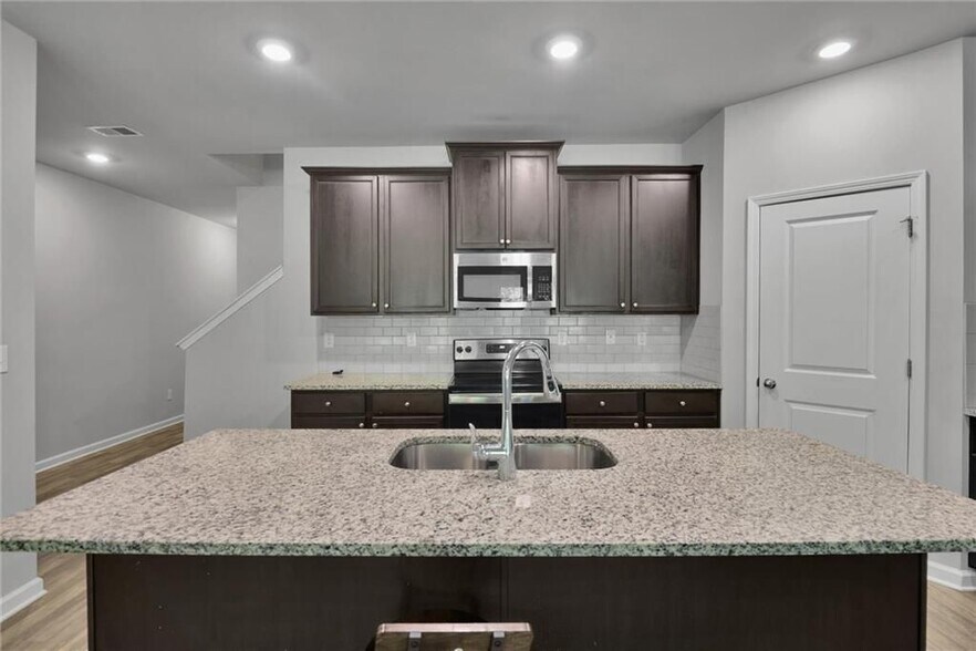 Building Photo - 3405 Endurance Ct