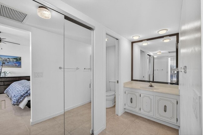 Building Photo - 2800 N Ocean Dr