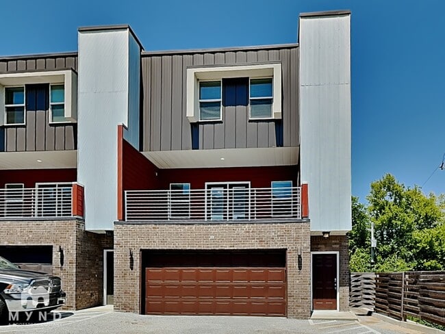 Building Photo - 1742 N Reno Dr