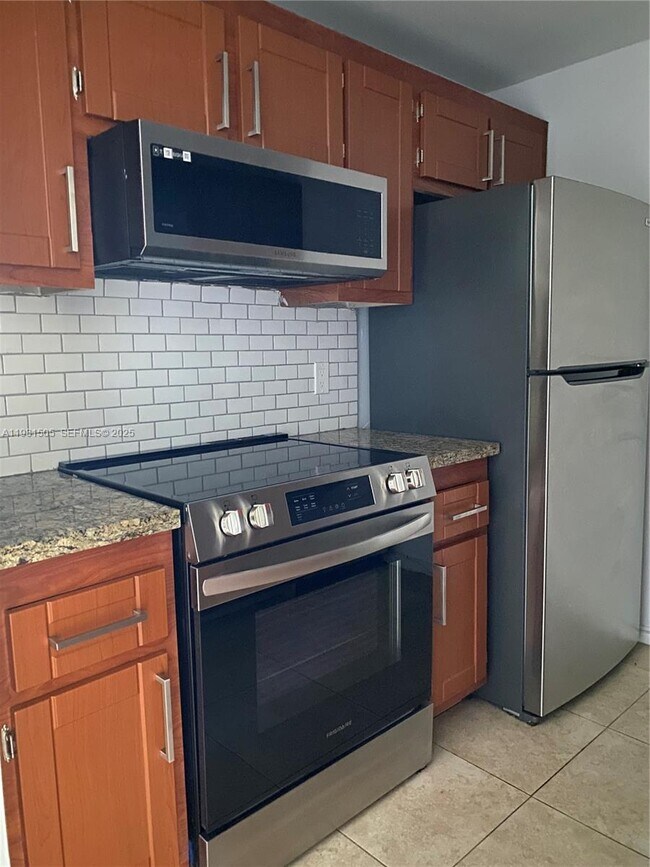 Building Photo - 301 SW 135th Ave