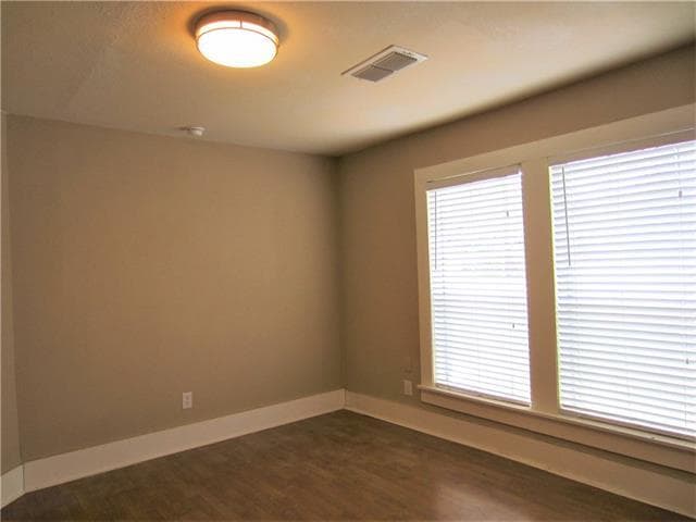 Building Photo - 601 Malone St