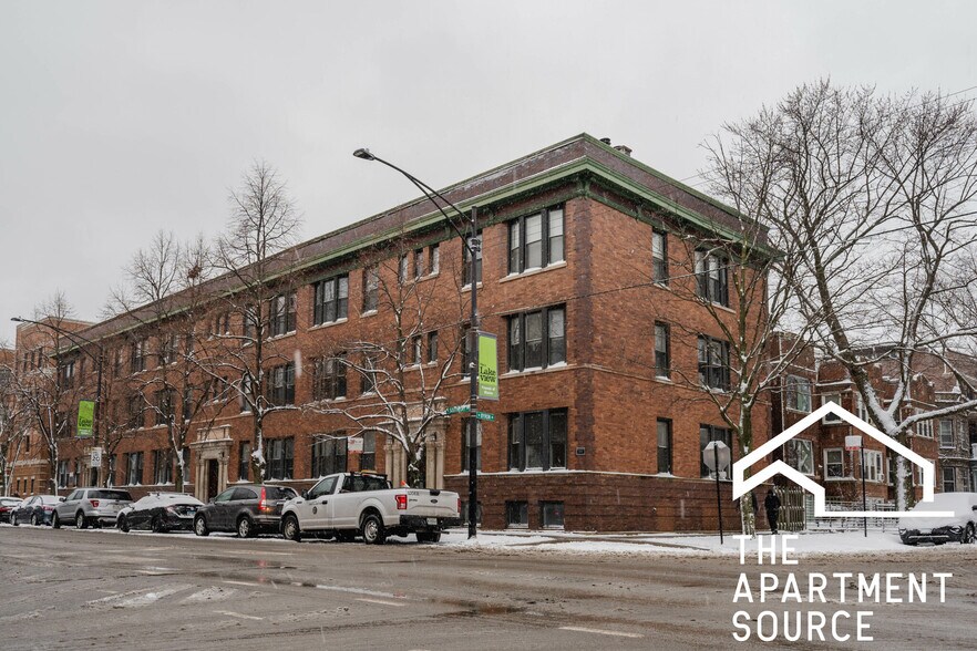 Building Photo - 3854 N Southport Ave