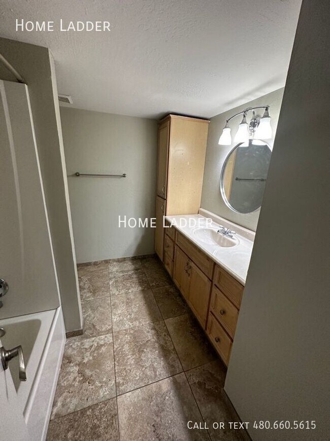 Building Photo - 2145 E Sanos Dr