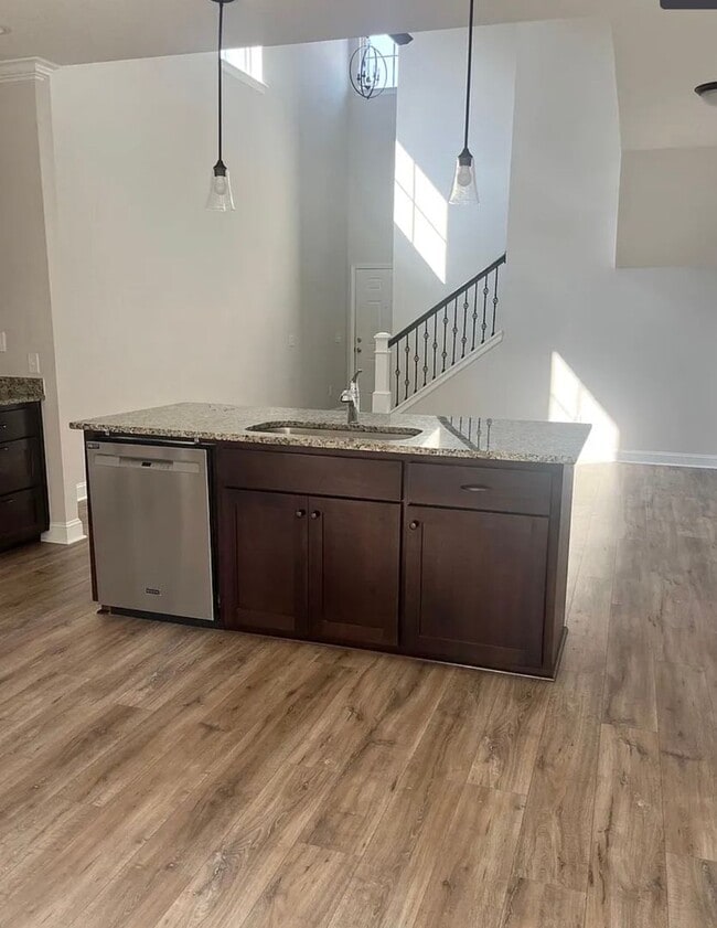 Building Photo - Charming home located in Hinesville