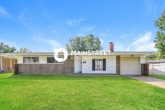 Building Photo - 3 Bedroom Pet-Friendly Home in St. Louis, MO with Main Street Renewal