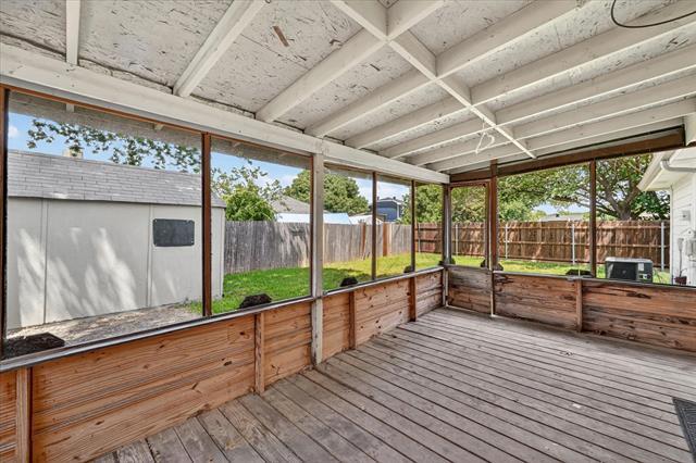 Building Photo - 1419 Woodfern Dr