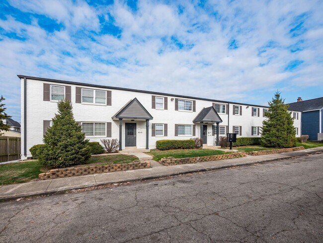 Building Photo - 474 Elsmere St