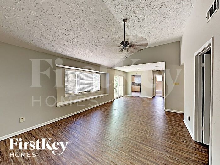 Building Photo - 18623 Bridoon Dr