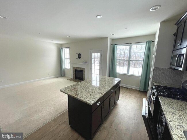 Building Photo - 365 W Boulder Dr