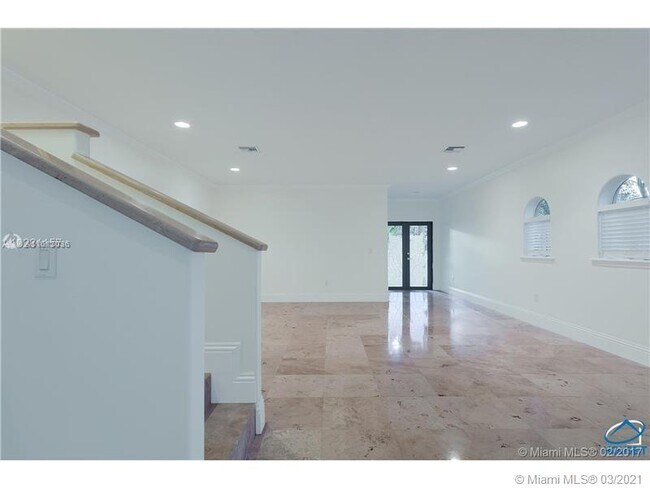 Building Photo - 3181 Matilda St