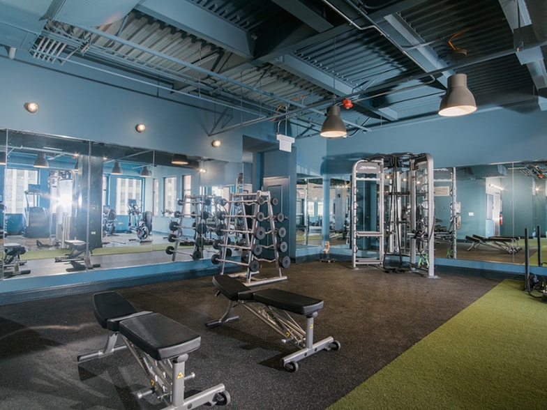 Building Photo - 84 E Adams St