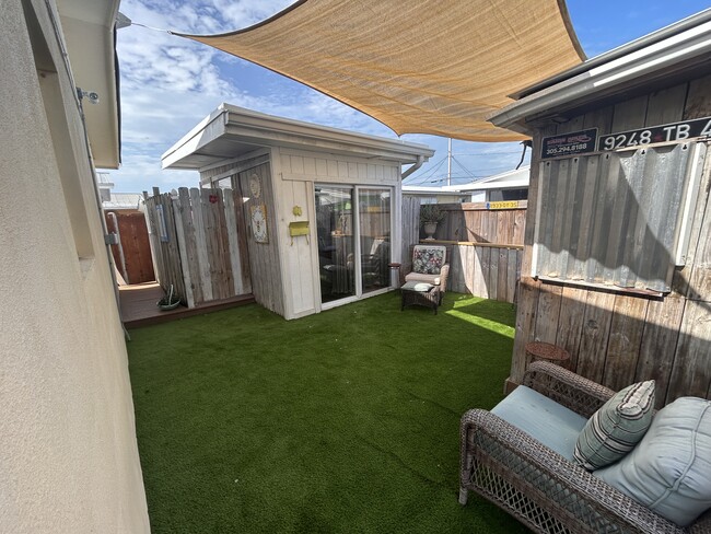 Building Photo - 46E 12th Ave