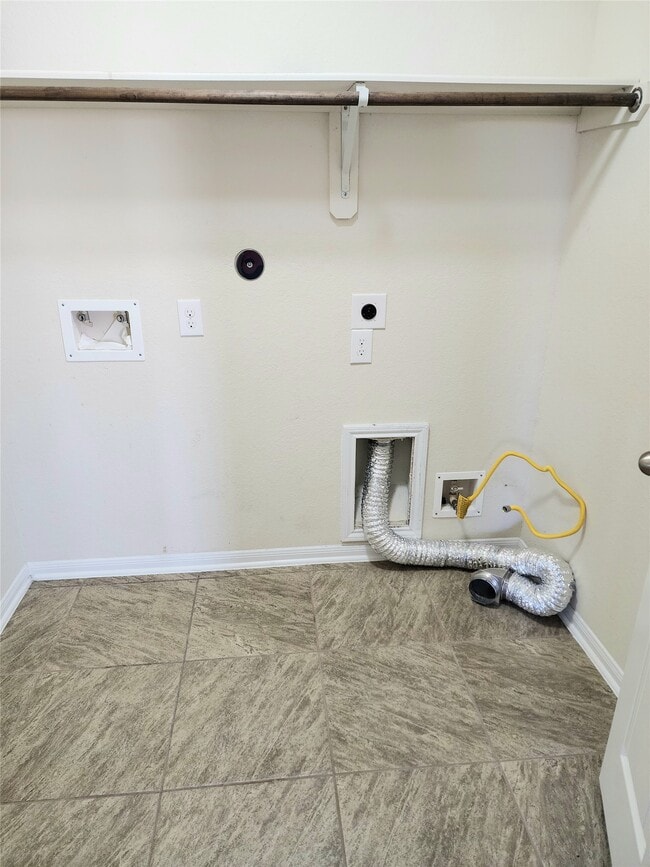 Building Photo - 5427 Seabird St