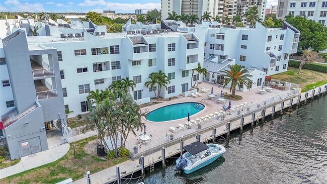 Building Photo - 2860 NE 14th Street Causeway