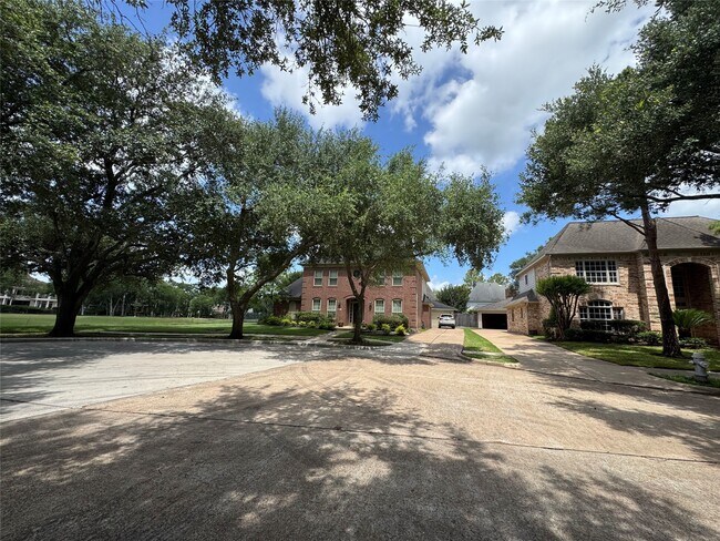 Building Photo - 3510 Water Locust Dr