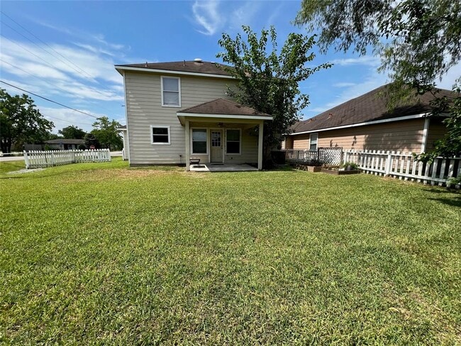 Building Photo - 5002 Asia Ln