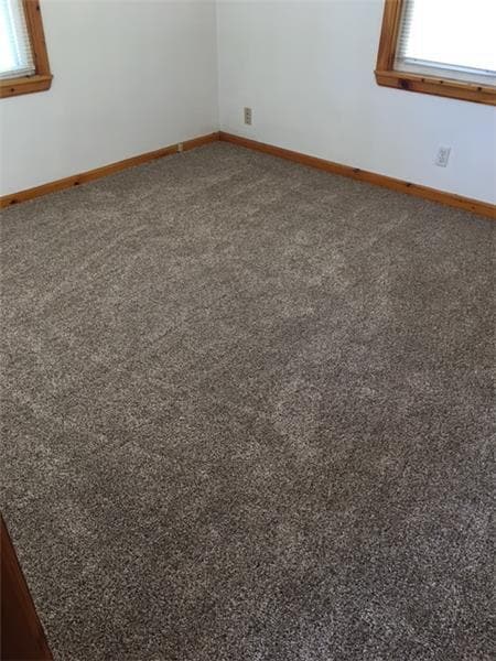 Building Photo - 640 Woodvue Ln