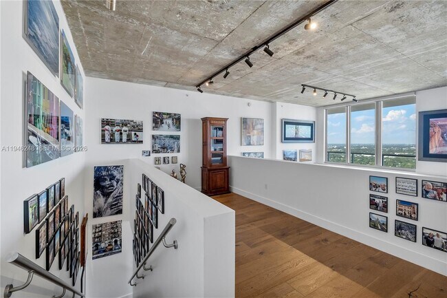 Building Photo - 3470 E Coast Ave