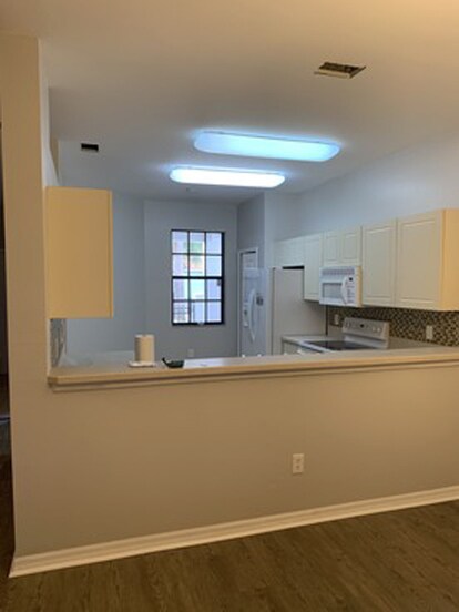 Building Photo - 15147 Summit Place Cir