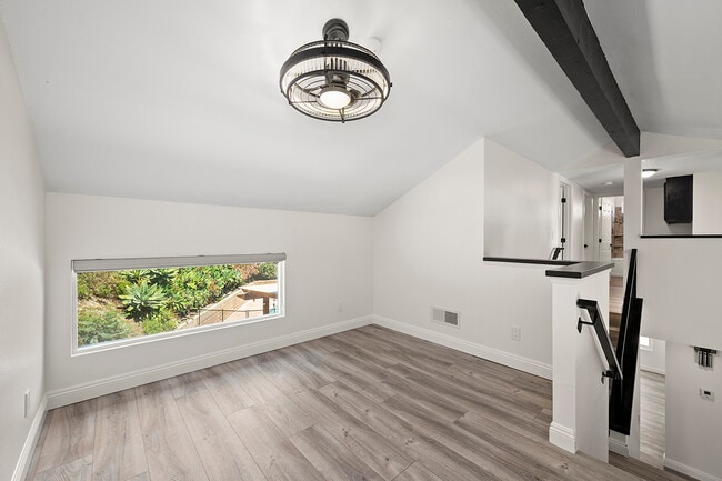 Building Photo - 10518 Pine Grove St