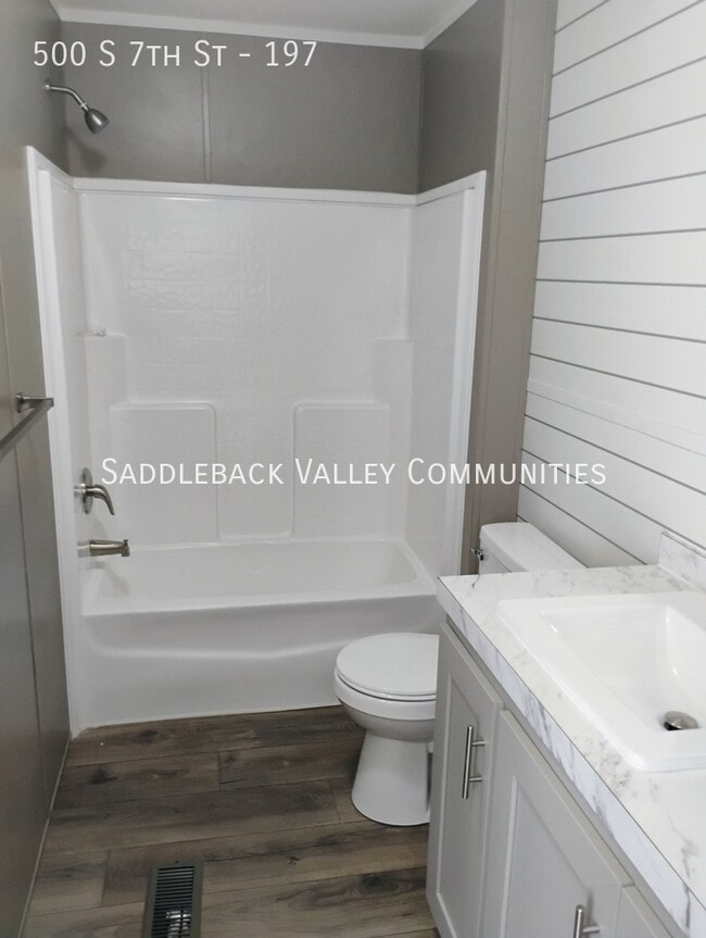 Building Photo - 500 S 7th St