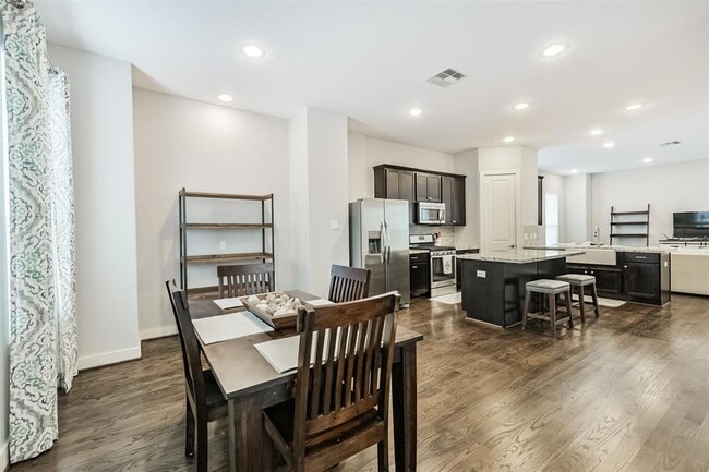 Building Photo - 6623 Letein St