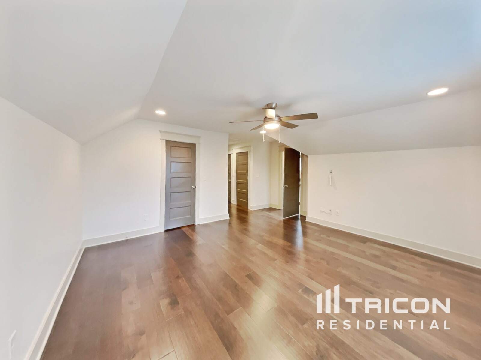 Building Photo - 1224 Hillwood Private Cove