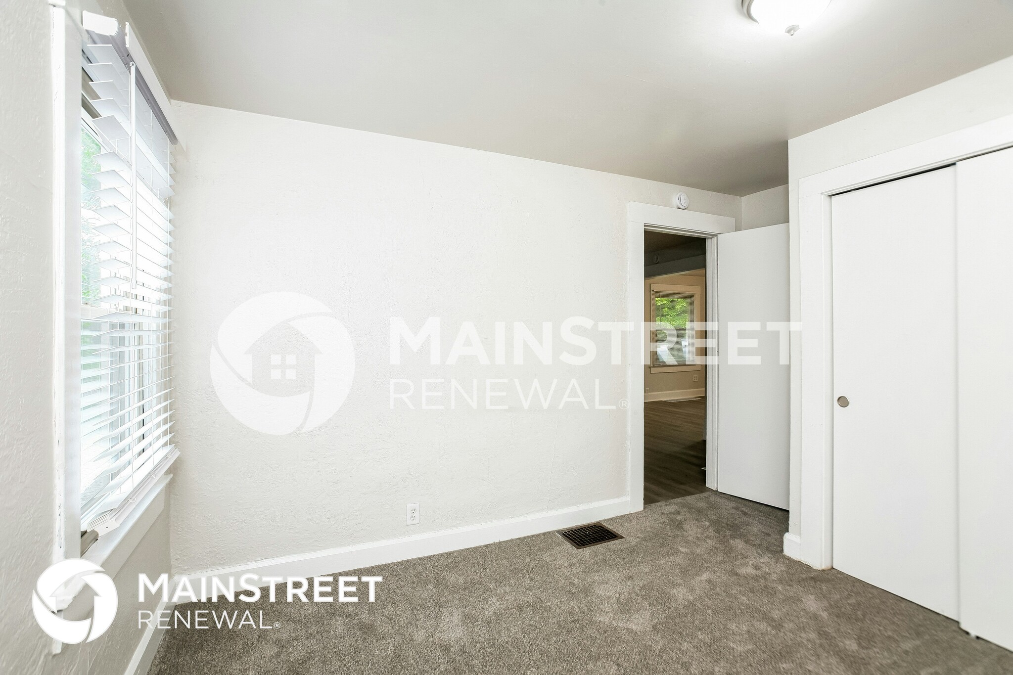 Building Photo - 935 N Gibson Ave