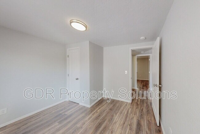 Building Photo - 1717 Griegos Rd NW