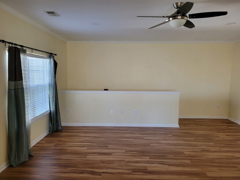Building Photo - 6203 Regency Ct